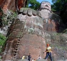 China Photos - Leshan Giant Buddha scenic area in Leshan, China